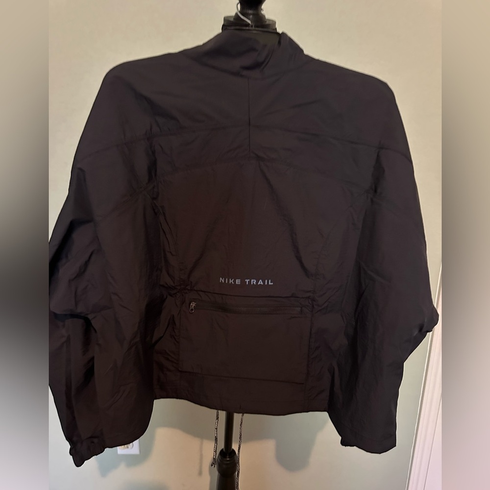 $150 Nike Trail Women’s Repel UV Running Jacket Black Reflective. Size L NWT - Picture 6 of 16